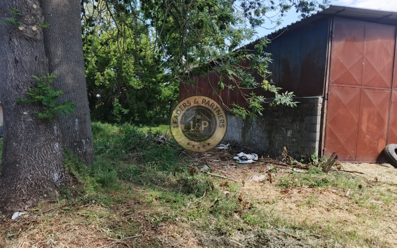 Pozemok na výstavbu RD v obci Čeľadice 3486m2