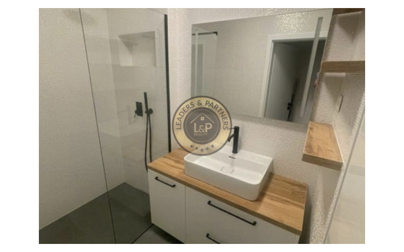 Veľkometrážny 2-izb. byt na PREDAJ - STARÉ MESTO