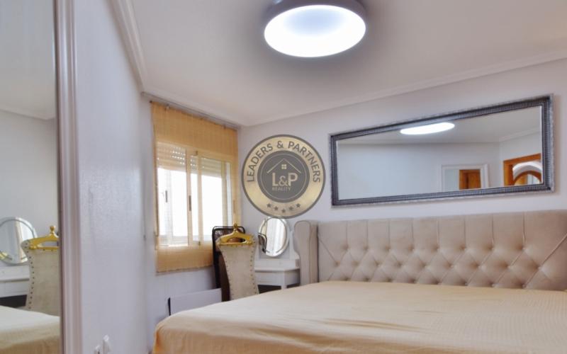 Apartmán 3+kk s bazénom Torrevieja-Španielsko