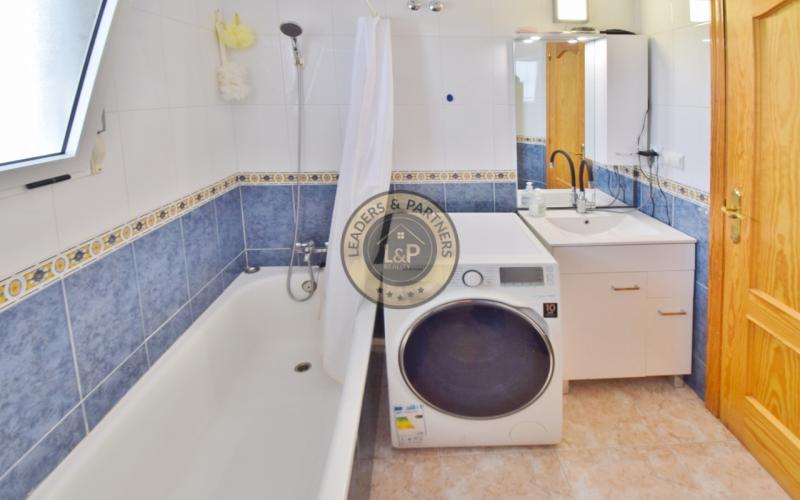 Apartmán 3+kk s bazénom Torrevieja-Španielsko