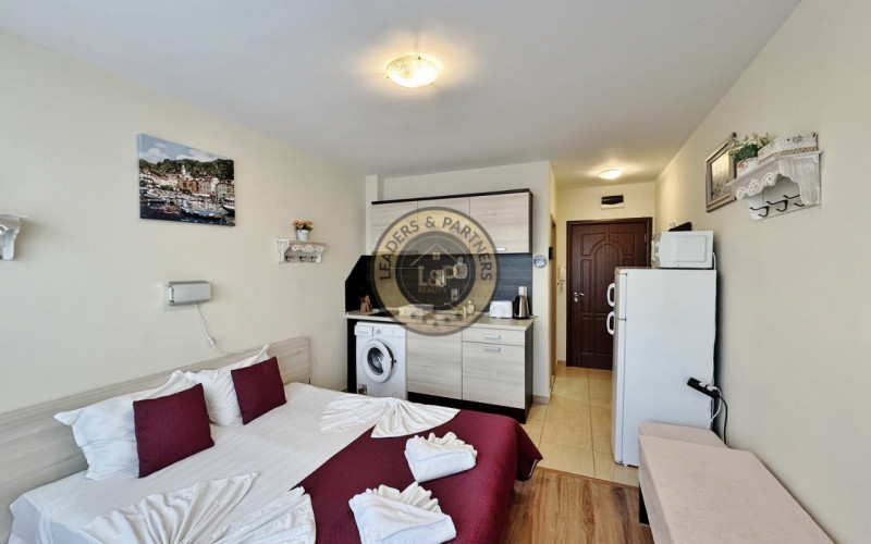 Apartmán 1+kk s bazénom Slnečné pobrežie, Bulharsko