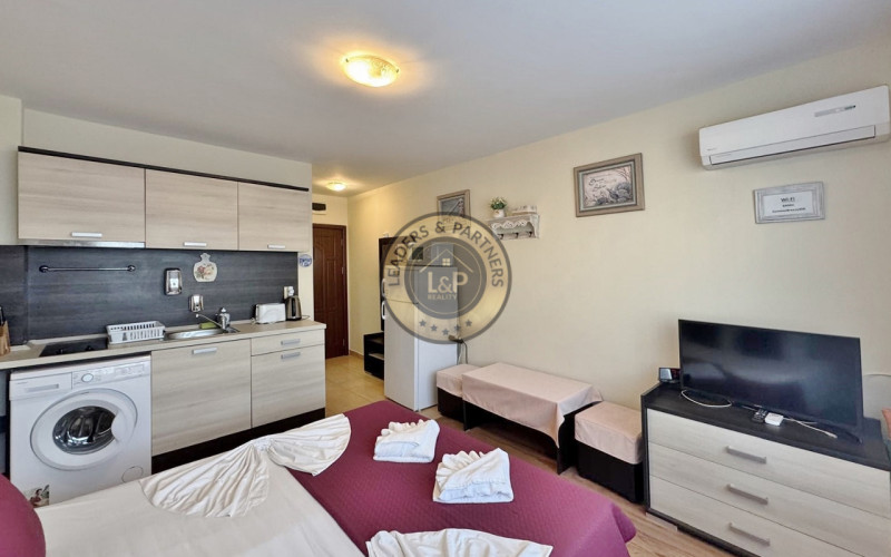 Apartmán 1+kk s bazénom Slnečné pobrežie, Bulharsko