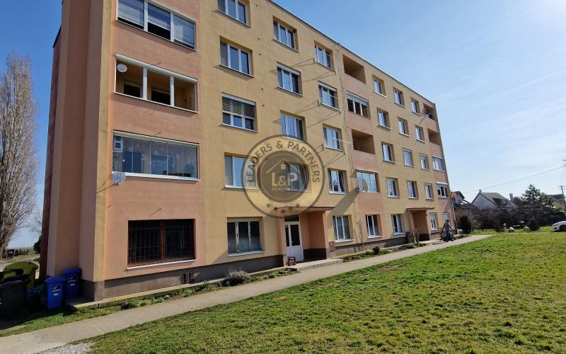 Na predaj 4-izbový byt s loggiou v Cíferi