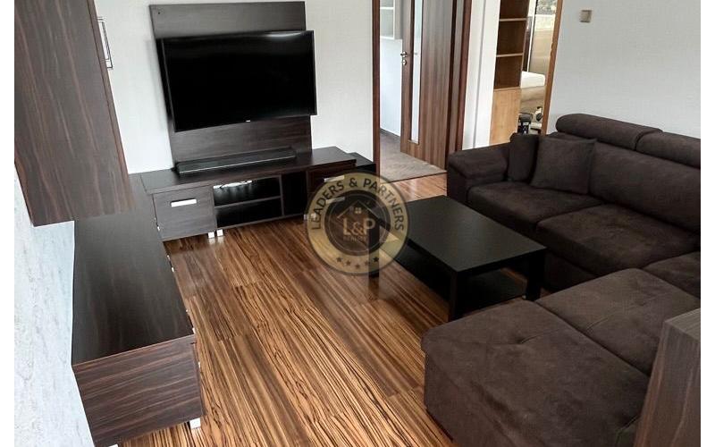 Na prenájom priestranný 3-izbový byt, 67 m² s balkónom