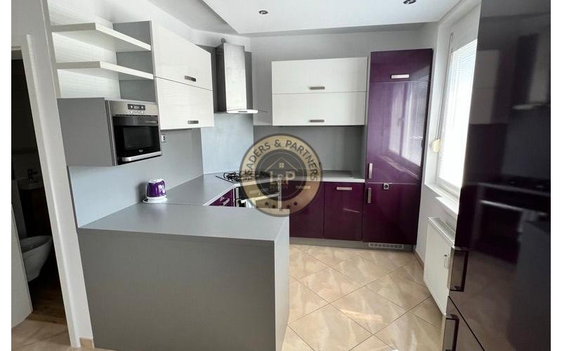 Na prenájom priestranný 3-izbový byt, 67 m² s balkónom