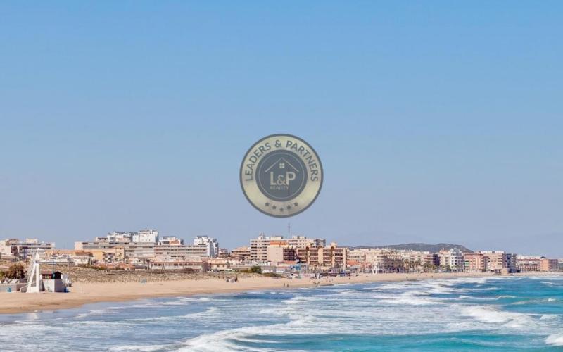 Štúdio 1+kk s bazénom Torrevieja, Španielsko