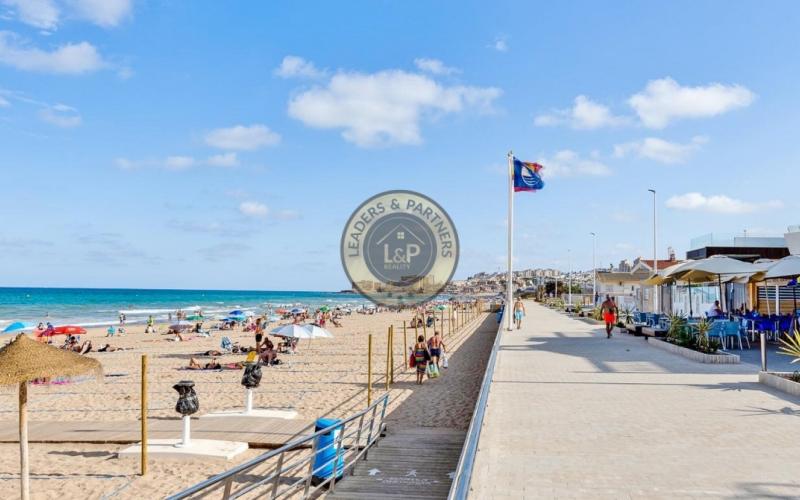 Štúdio 1+kk s bazénom Torrevieja, Španielsko