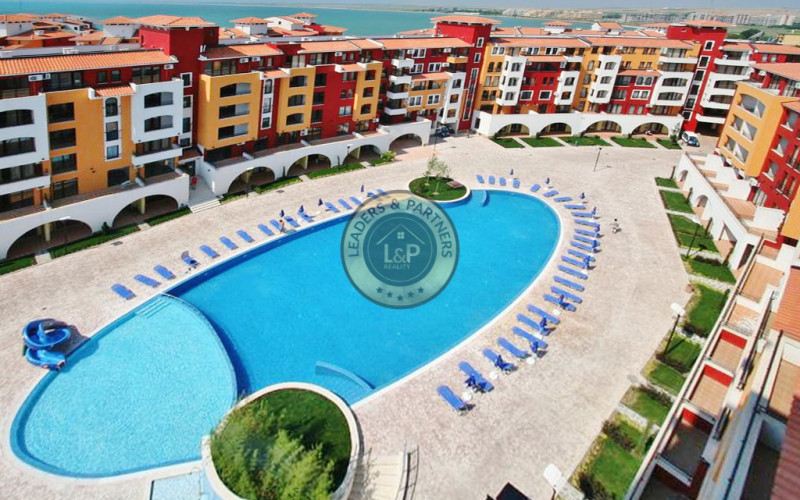 Apartmán 2+kk s balkónom a bazénom Aheloy-Bulharsko