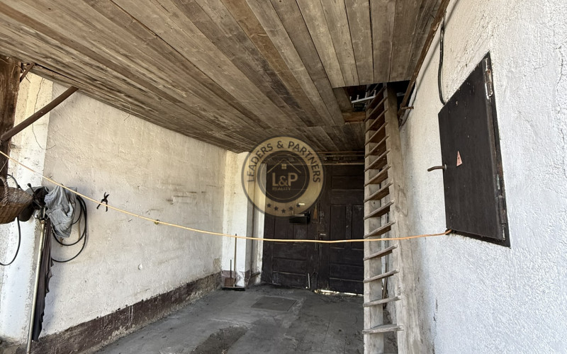 Na predaj starší vidiecky dom v obci Horné Orešany