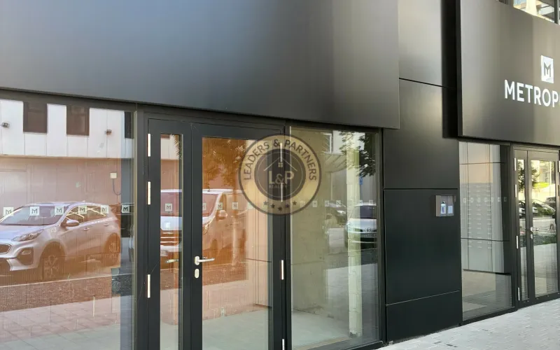 Rohový obchodný priestor, METROPOLIS - Prenájom