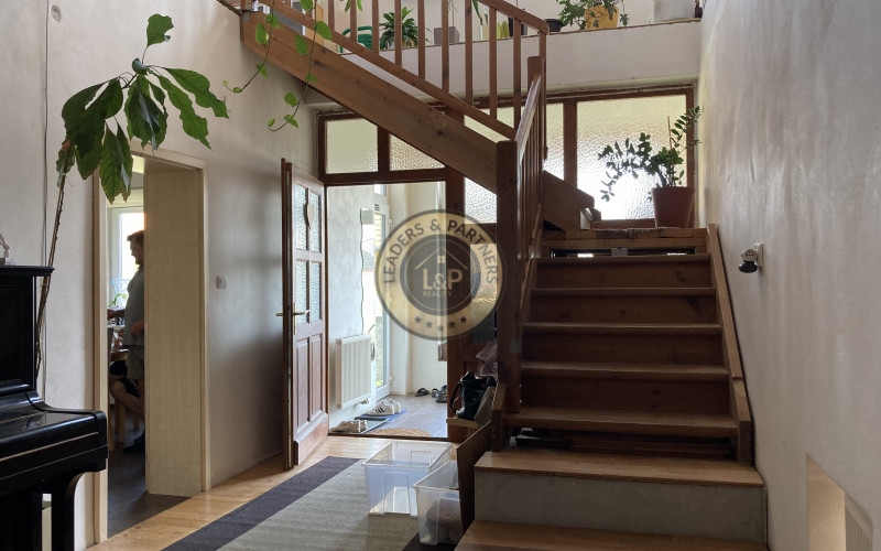 PREDAJ veľký 6izbový rodinný dom Bezenye.