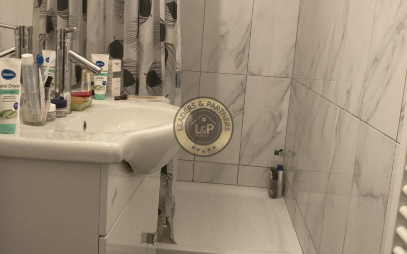 PREDAJ veľký 6izbový rodinný dom Bezenye.