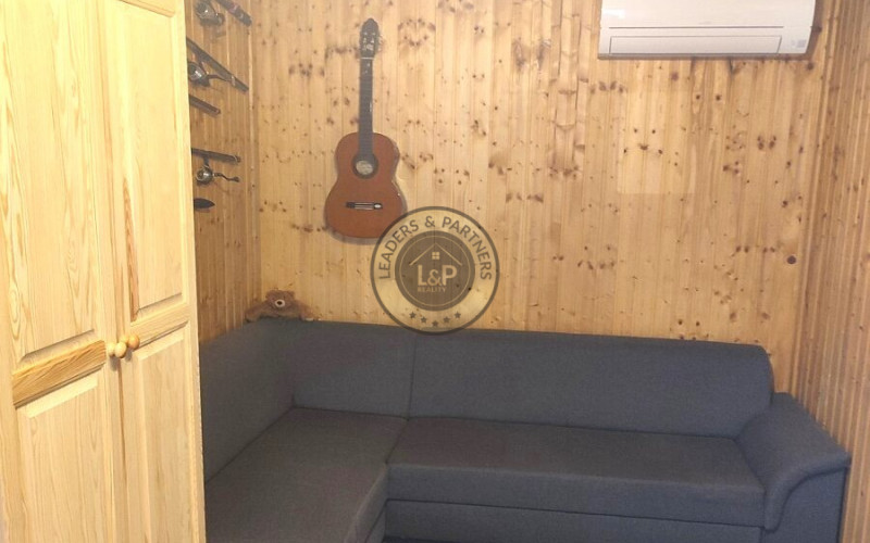 Na predaj záhrada s obytnou chatkou v Seredi