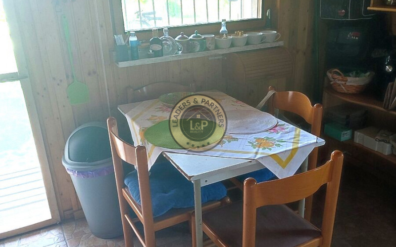 Na predaj záhrada s obytnou chatkou v Seredi