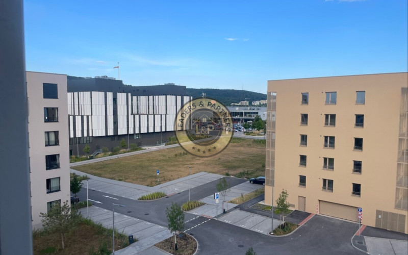 Prenájom Bory Promenáda 3i byt s parkovaním v cene