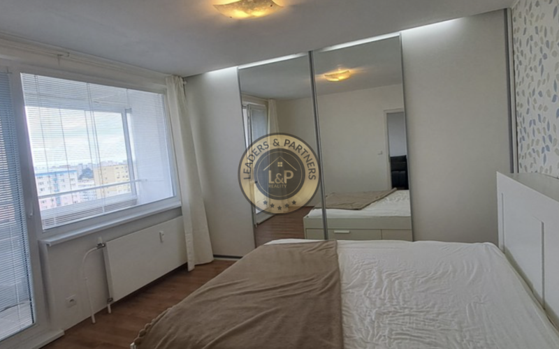 3-izbový byt na Nám. Hraničiarov - PRENÁJOM