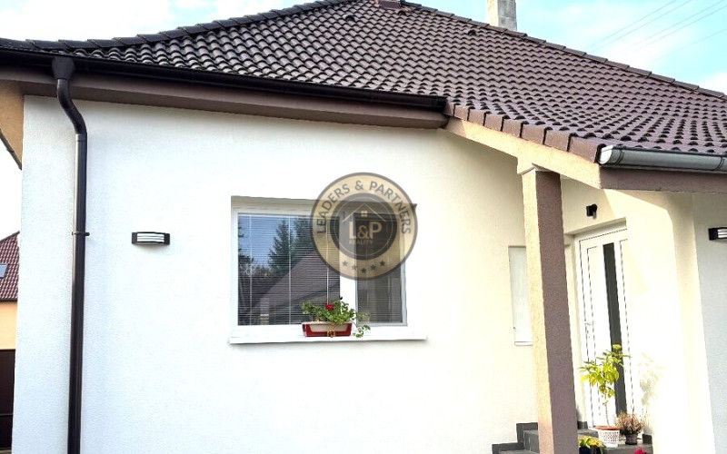 Na predaj rodinný dom s ďalšou prístavbou v obci Trstín