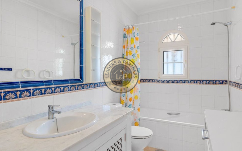 Radový dom 3+kk s bazénom Orihuela Costa, Španielsko