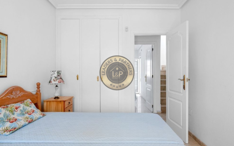 Radový dom 3+kk s bazénom Orihuela Costa, Španielsko