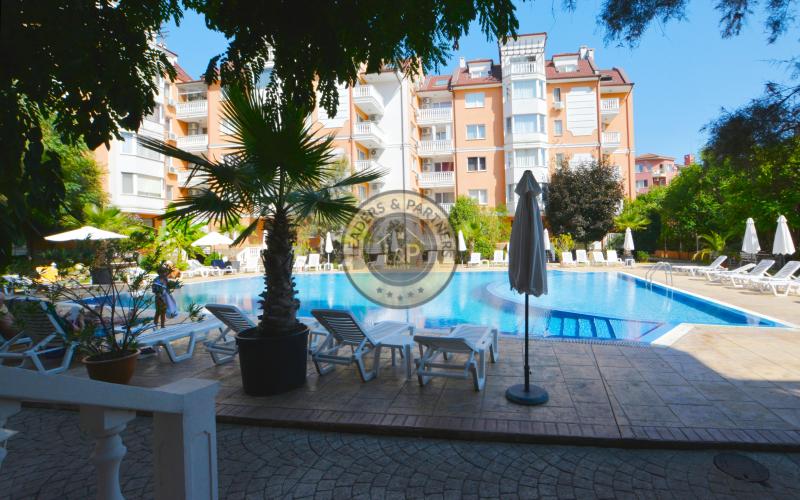 Apartmán 3+kk s balkónom a bazénom Slnečné Pobrežie, Bulharsko
