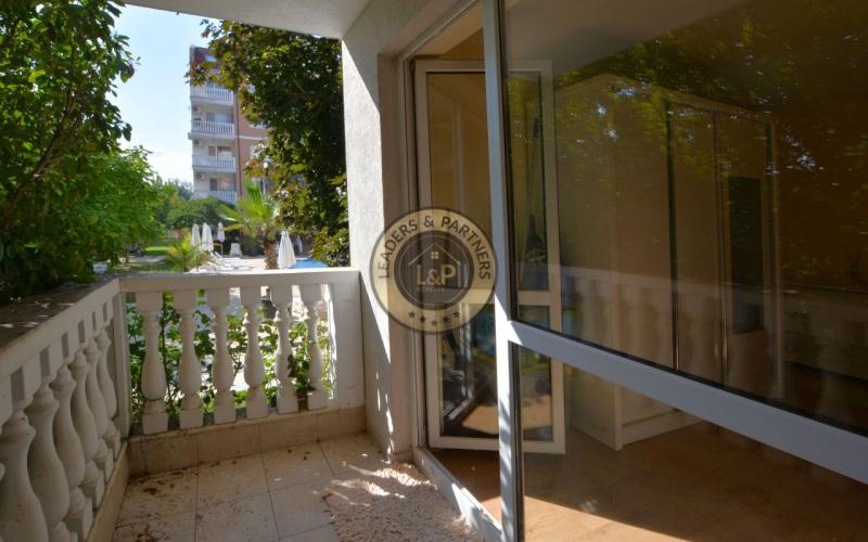 Apartmán 3+kk s balkónom a bazénom Slnečné Pobrežie, Bulharsko