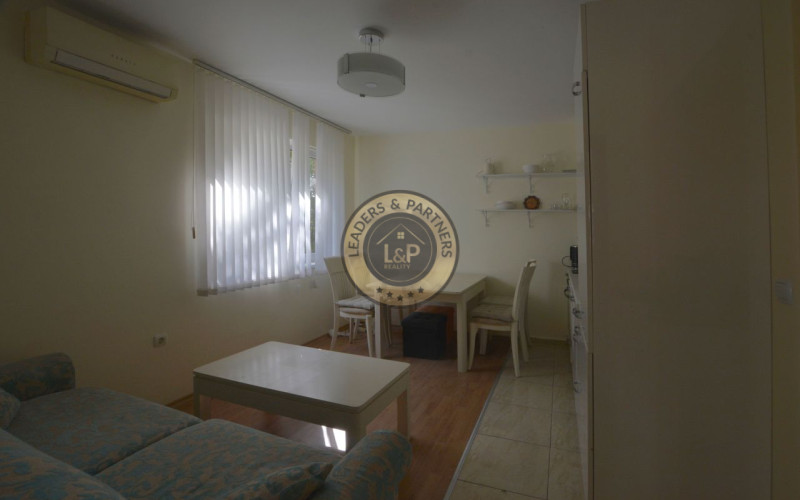 Apartmán 3+kk s balkónom a bazénom Slnečné Pobrežie, Bulharsko