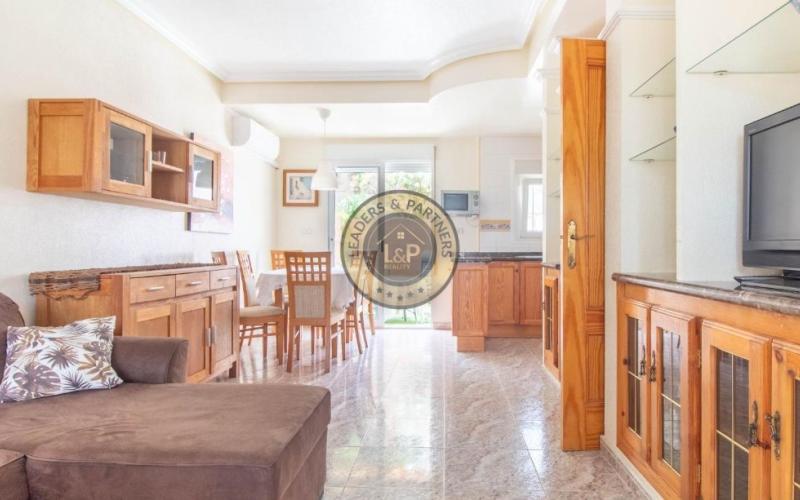 Radový dom 3+kk s bazénom Orihuela Costa, Španielsko
