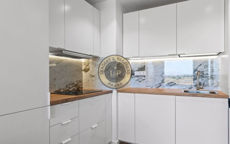 Moderný apartmán 3+kk Alicante-Punta Prima, Španielsko