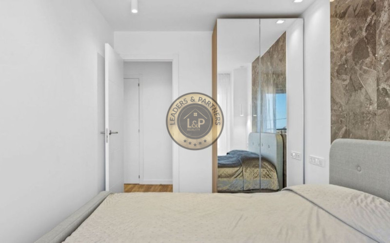 Moderný apartmán 3+kk Alicante-Punta Prima, Španielsko
