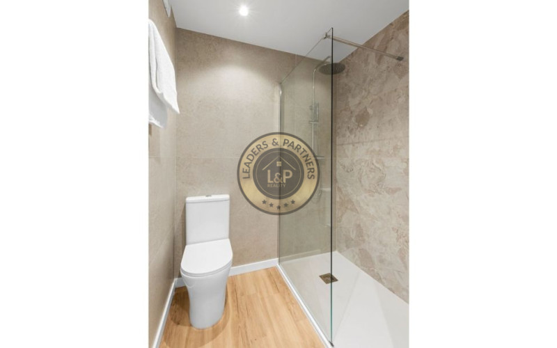 Moderný apartmán 3+kk Alicante-Punta Prima, Španielsko