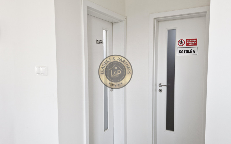 Na predaj obchodné priestory na hlavnom ťahu. Močarianska ulica, Michalovce