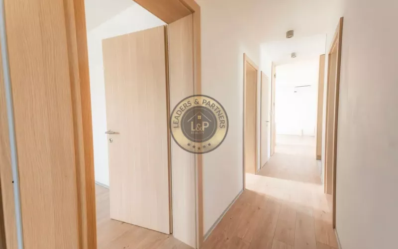 NA PREDAJ - Priestranný holobyt s pozemkom blízko Prešova