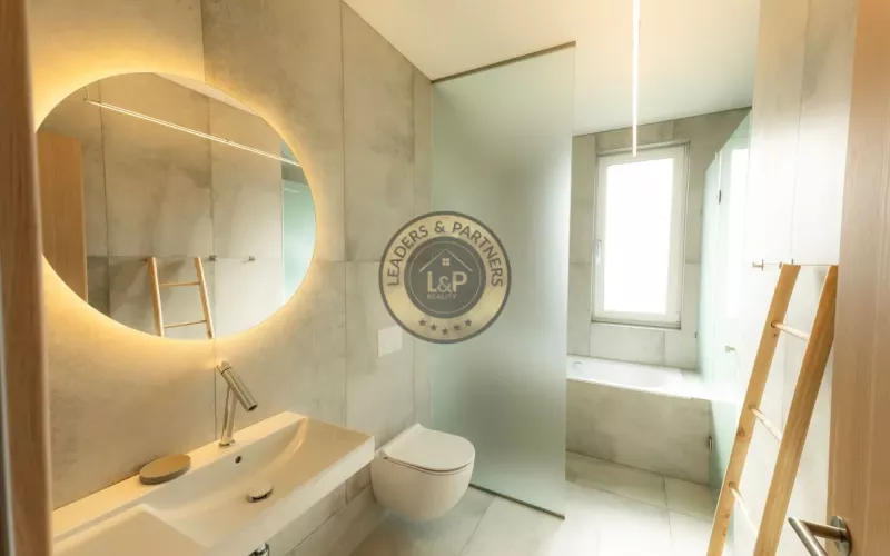 NA PREDAJ - Priestranný holobyt s pozemkom blízko Prešova