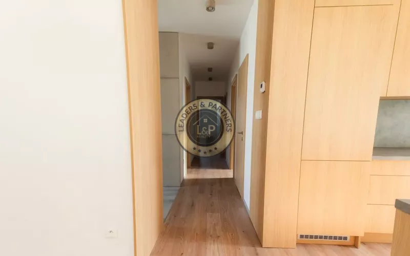 NA PREDAJ - Priestranný holobyt s pozemkom blízko Prešova