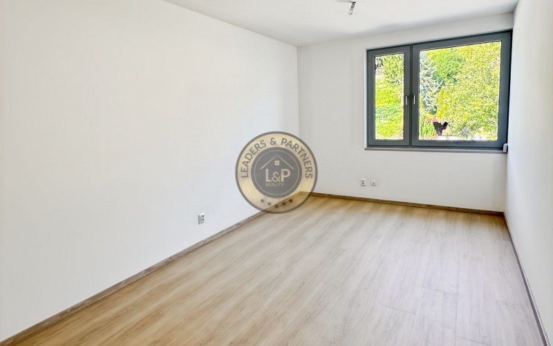 NA PRENÁJOM - Štýlový 4 izbový byt - Šidlovec