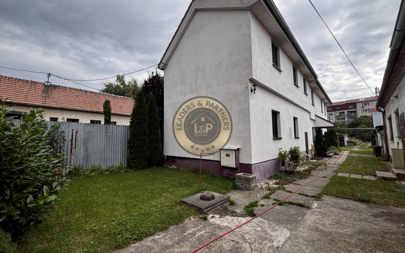 Rodinný dom s 2 bytovými jednotkami NA PREDAJ, VAJNORY
