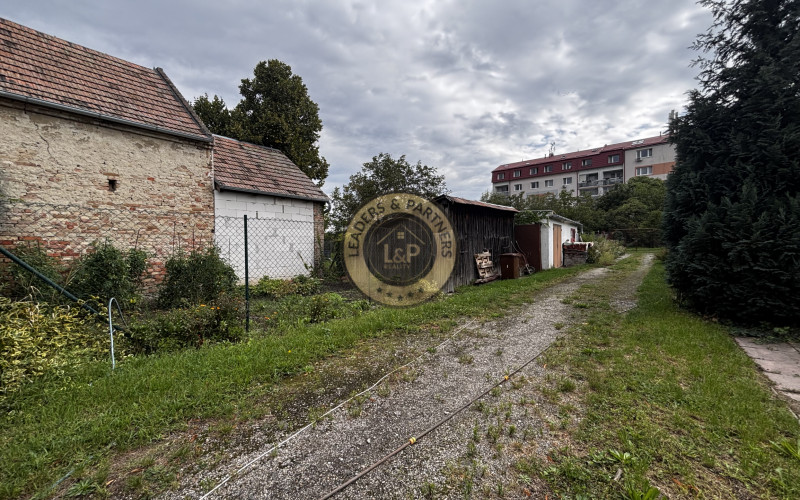 Rodinný dom s 2 bytovými jednotkami NA PREDAJ, VAJNORY