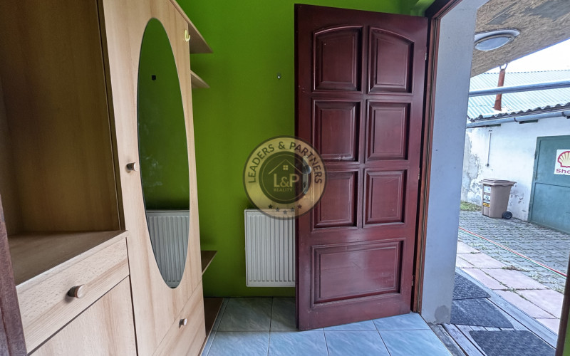 Rodinný dom s 2 bytovými jednotkami NA PREDAJ, VAJNORY