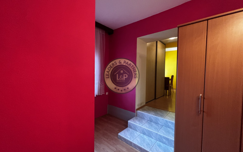 Rodinný dom s 2 bytovými jednotkami NA PREDAJ, VAJNORY