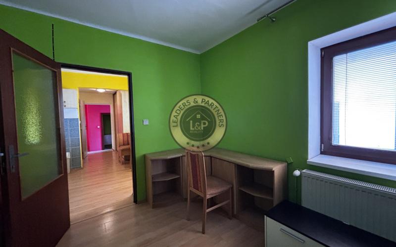 Rodinný dom s 2 bytovými jednotkami NA PREDAJ, VAJNORY