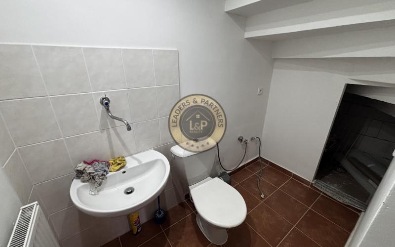 Rodinný dom s 2 bytovými jednotkami NA PREDAJ, VAJNORY