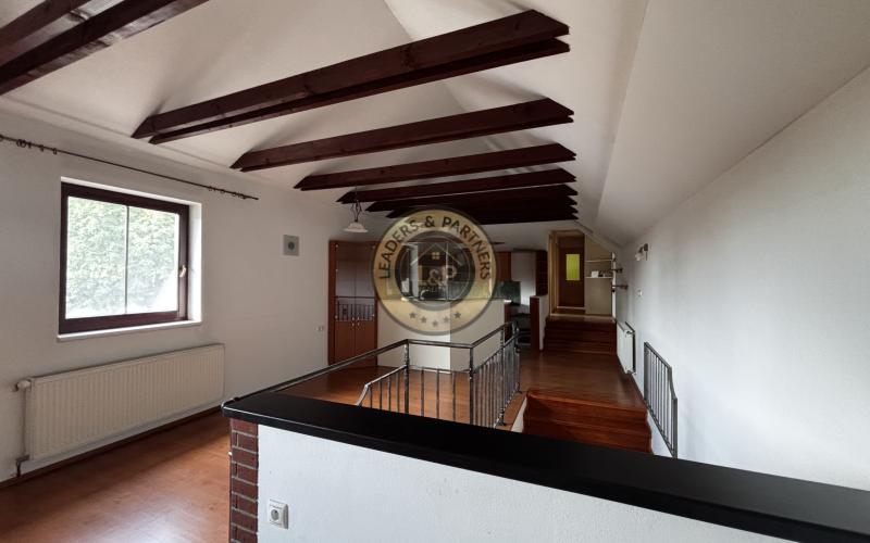 Rodinný dom s 2 bytovými jednotkami NA PREDAJ, VAJNORY