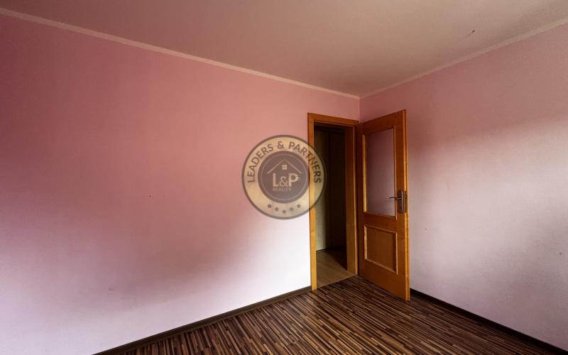 Rodinný dom s 2 bytovými jednotkami NA PREDAJ, VAJNORY