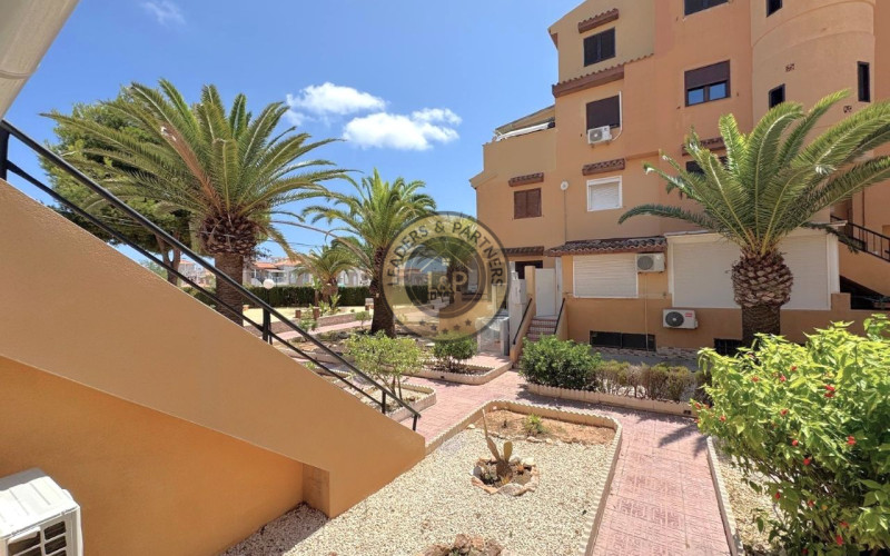 Štúdio 1+kk s bazénom Torrevieja-Torreblanca, Španielsko