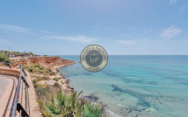 Štúdio 1+kk s bazénom Torrevieja-Torreblanca, Španielsko