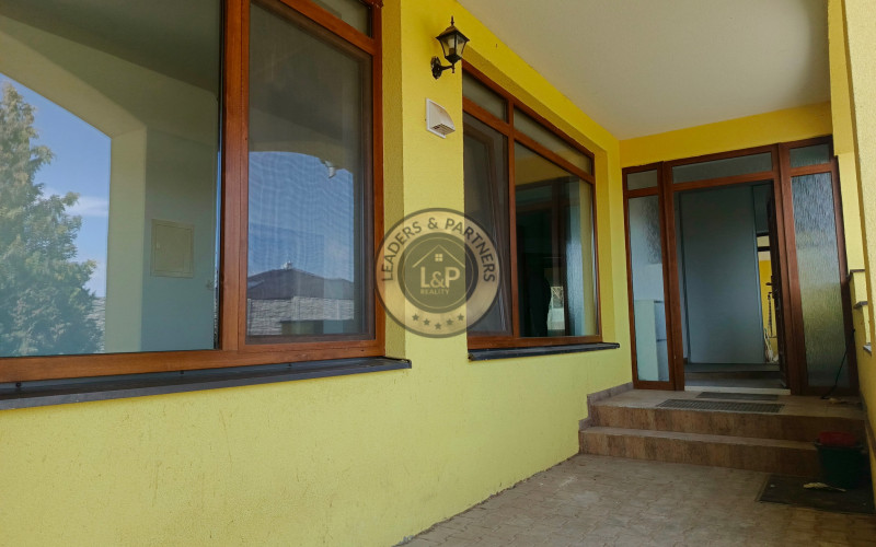 Rodinný dom  vo Veľkých Ripňanoch 6.izieb -1408m2 pozemok.