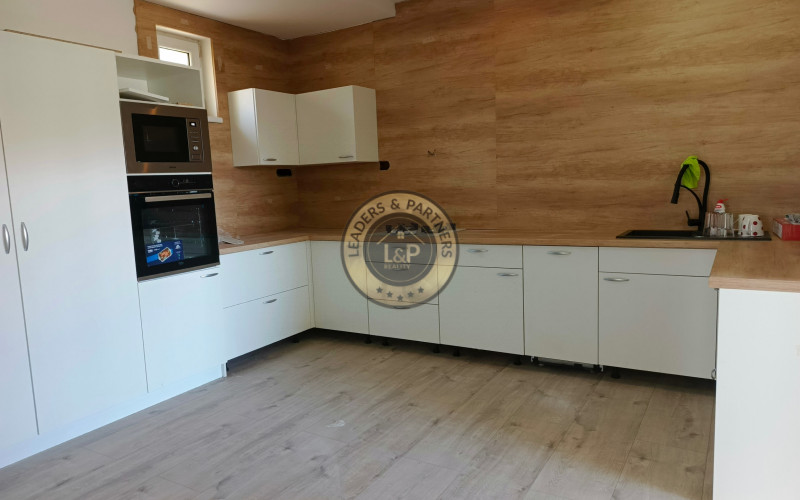 Rodinný dom  vo Veľkých Ripňanoch 6.izieb -1408m2 pozemok.