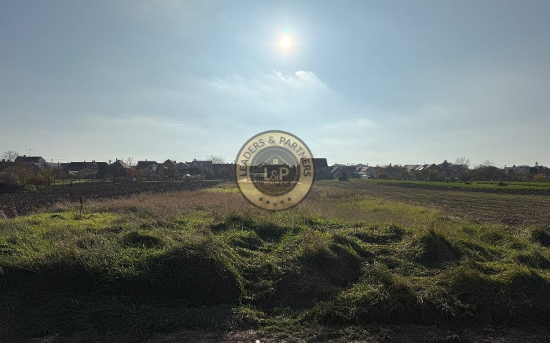 Na predaj 2 pozemky v obci Košolná