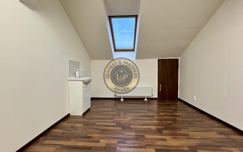 Na prenájom priestor 12 m2, Mäsiarská ul., Košice-Staré Mesto