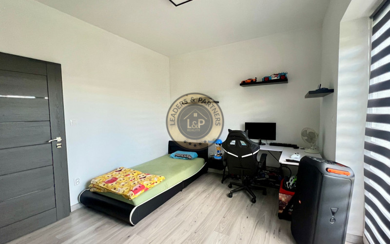 NA PREDAJ - Rodinný dom v obci Záhradné